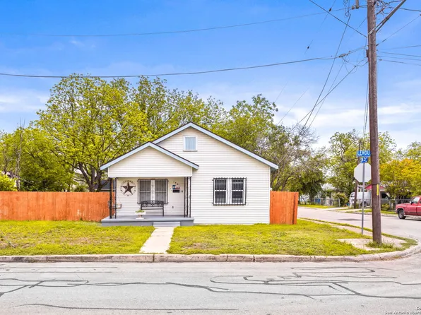 346 LEROUX ST, San Antonio, TX 78207