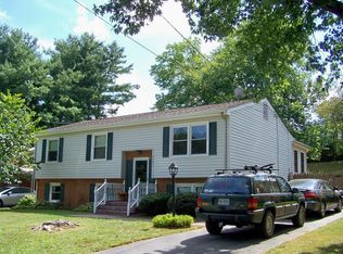 4533 Hammond Ln, Roanoke, VA