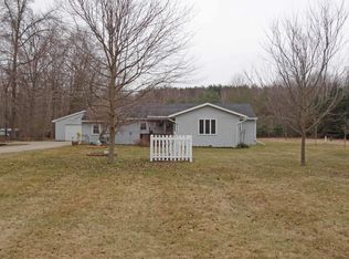 12015 Lakefield Rd, Saint Charles, MI 48655