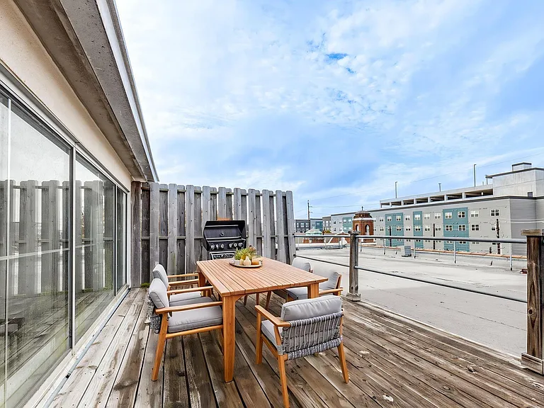 1312 Live Oak St #223 — Photo 27