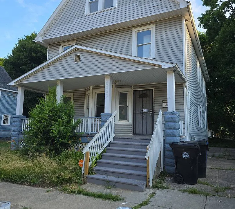 8323 Medina Ave