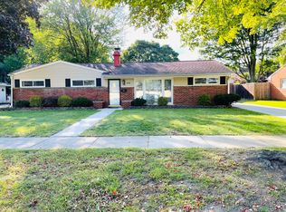 18361 Norwich Rd, Livonia, MI 48152