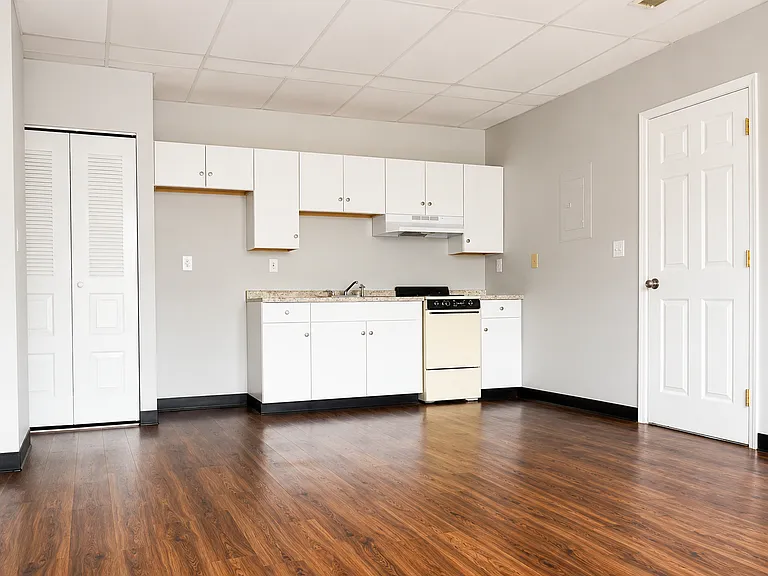 1743 Culbertson Ave — Photo 3
