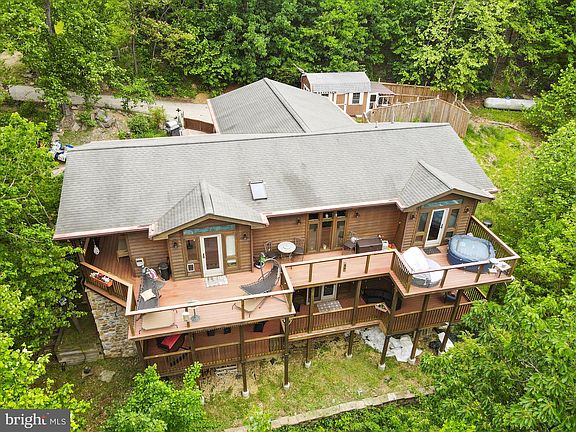 5th image of 316 Ashbaugh Dr