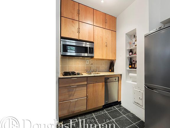 2nd image of 344 W 12th St APT 3G