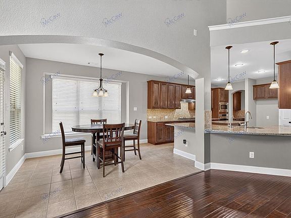 4th image of 3617 Bella Vista Dr