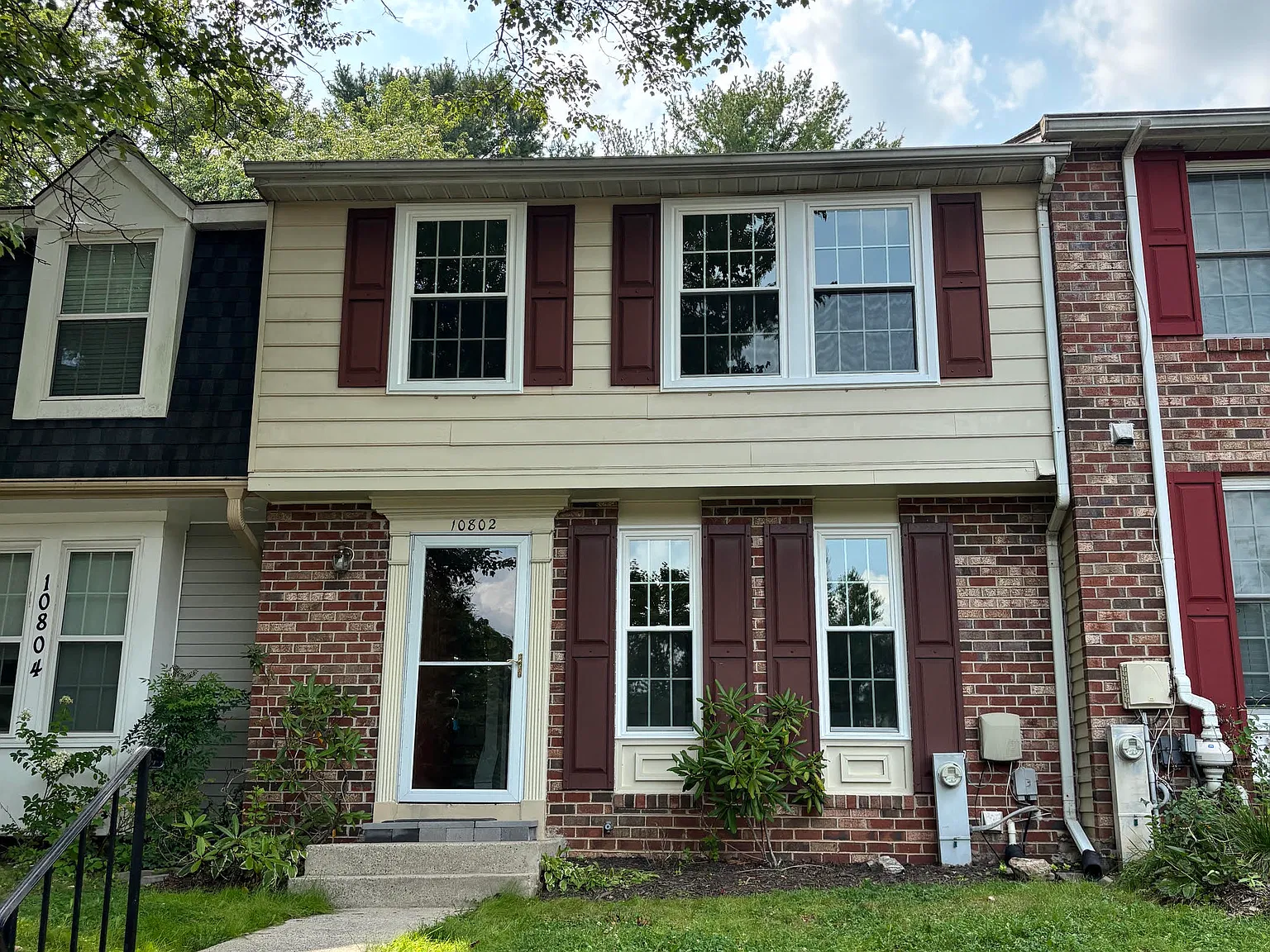 3 Bedroom/2.5 Bath Townhome In Columbia! — Photo 1