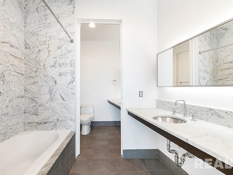 99 Gold St #2C — Photo 9