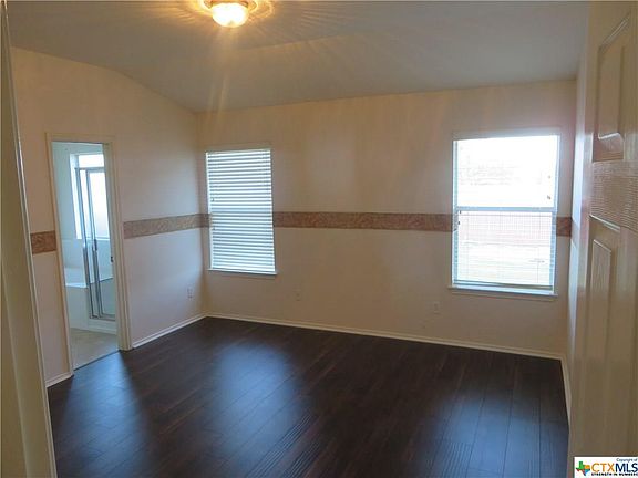 5th image of 525 Sweet Leaf Ln
