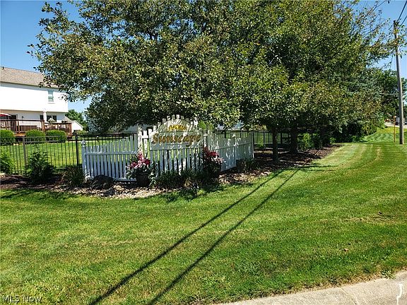 5th image of 5509 Shadow Field Cir NE