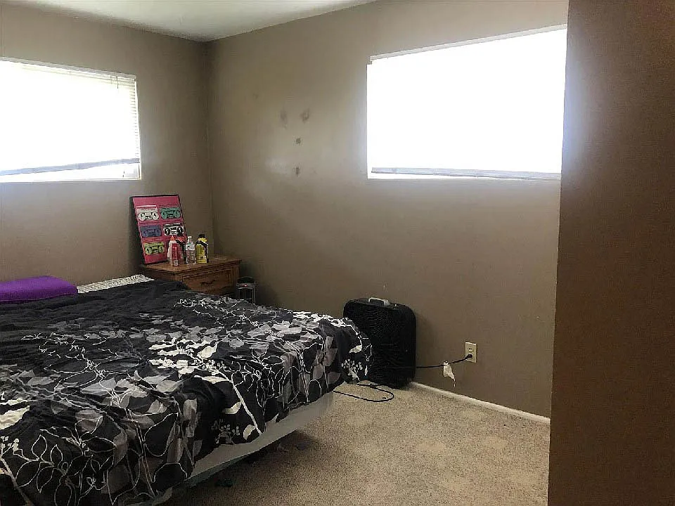 2 bed 1 bath Duplex home — Photo 4