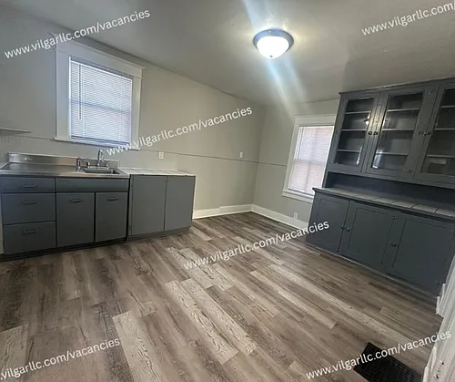109 Columbia St Photo 1