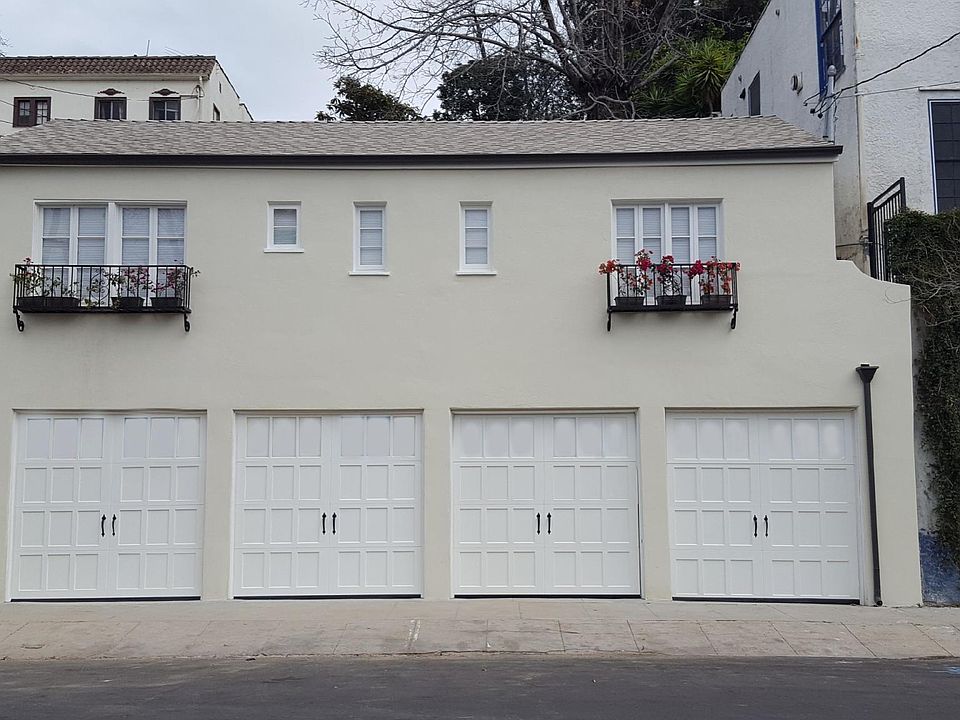 1st image of 1036 Laguna Ave