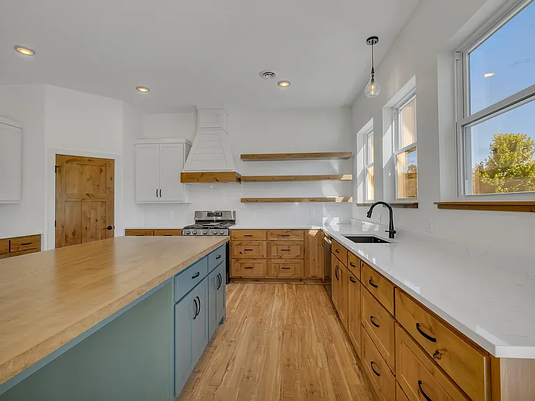 6624 Captains Cir NW — Photo 10
