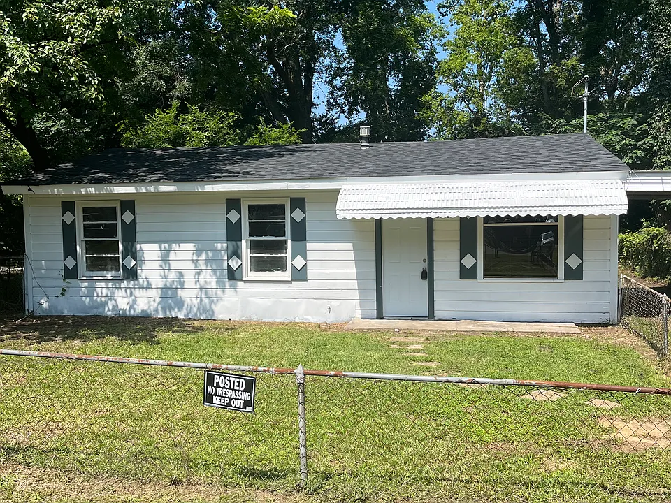 3115 Michigan Ct