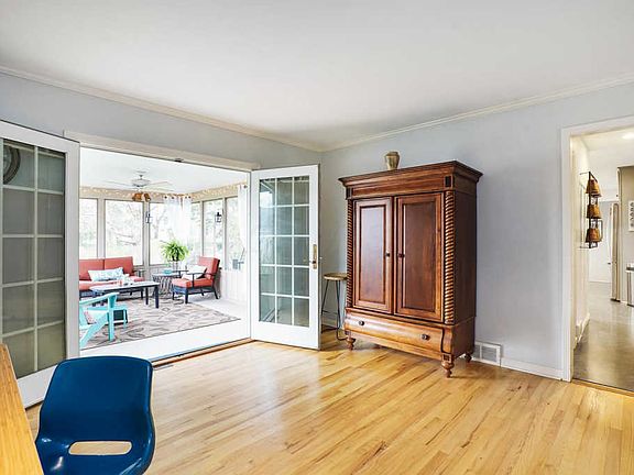 5th image of 5781 Crescent Ct