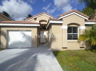 7487 Viscaya Cir, Pompano Beach, FL 33063