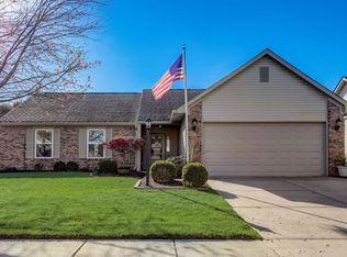 12982 Dellinger Dr, Fishers, IN 46038