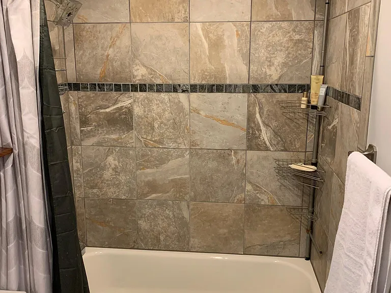 Main level 2nd bathroom
