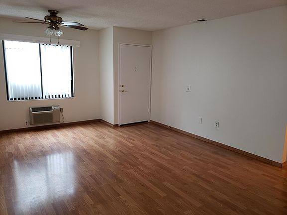 5th image of 8379 Capricorn Way APT 51