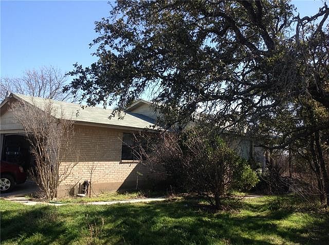 2nd image of 700 Sherwood Dr