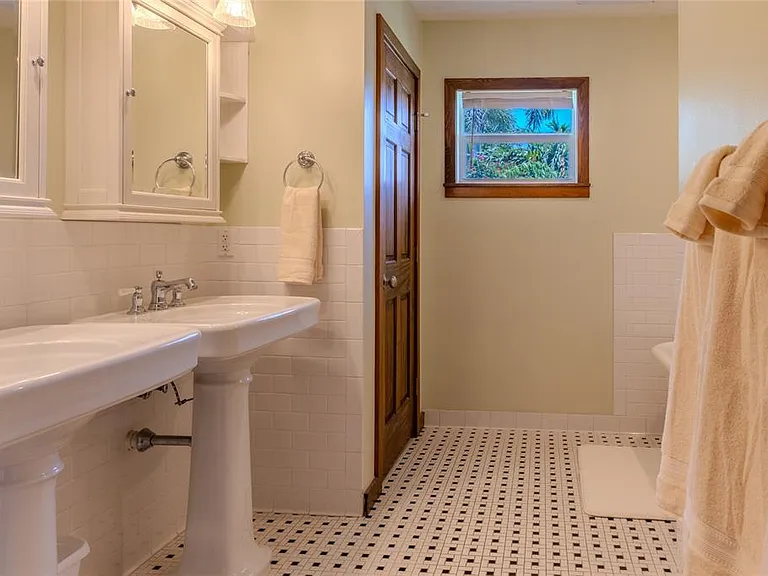 416 Sunset Dr — Photo 57