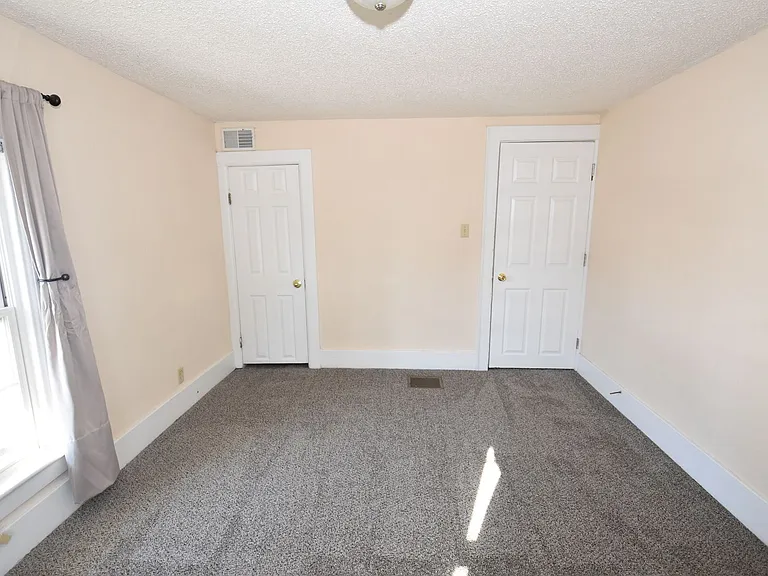 1327 Corby Blvd — Photo 19
