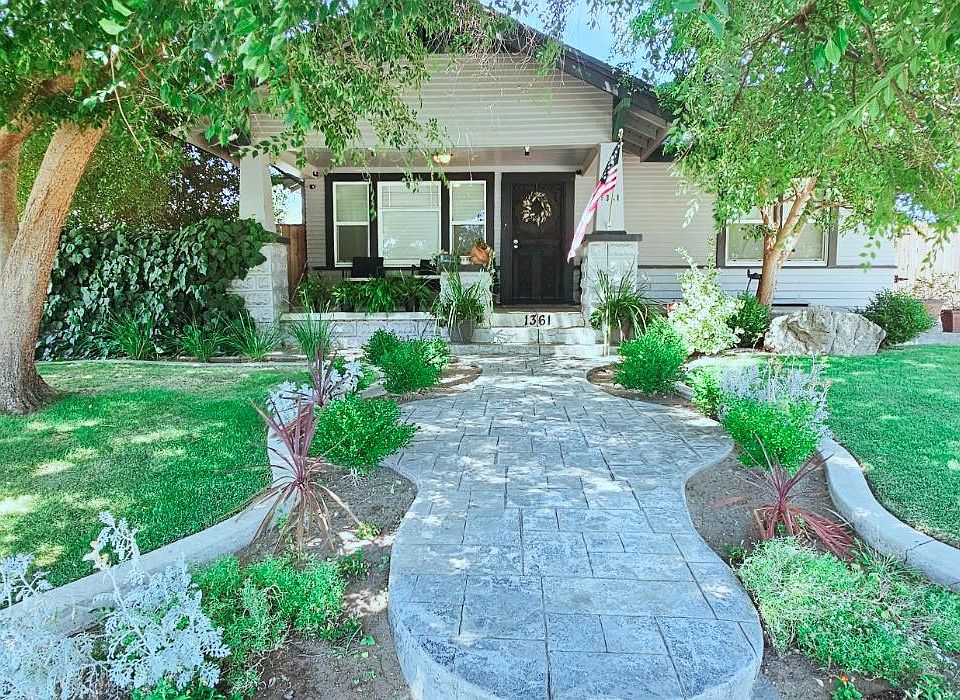 1st image of 1361 N Calaveras St