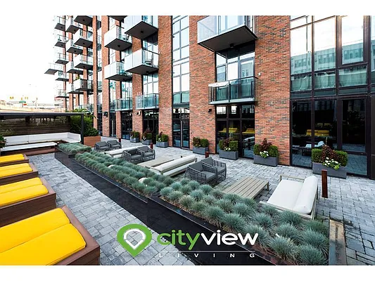 Rented by City View Living | media 113