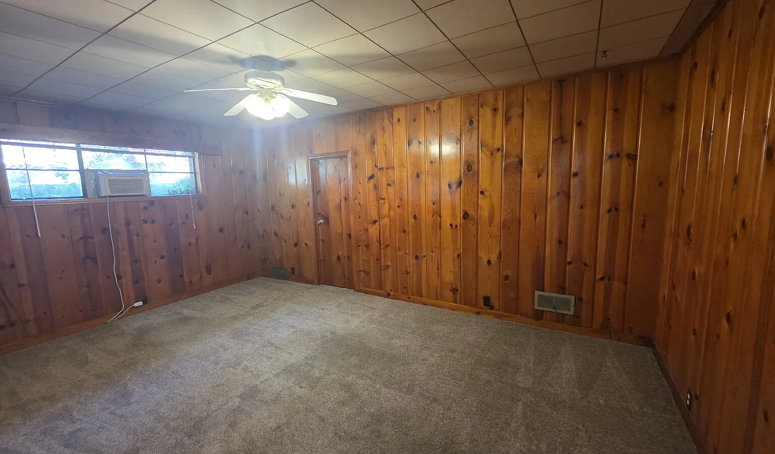1 bed, 1.0 bath, 1000 sqft, $900 — Photo 3