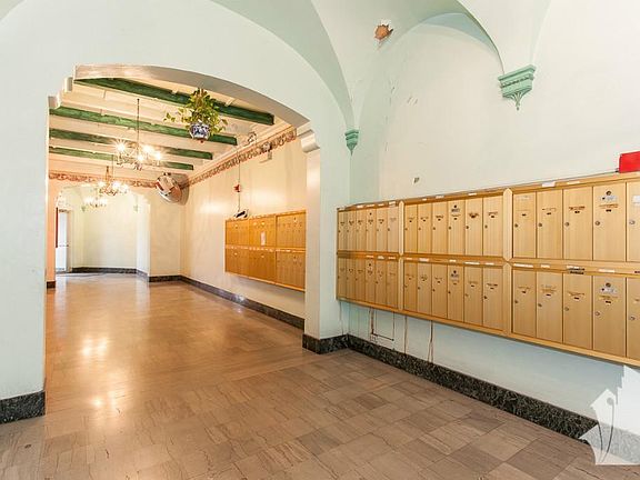 3rd image of 2780 N Milwaukee Ave #337