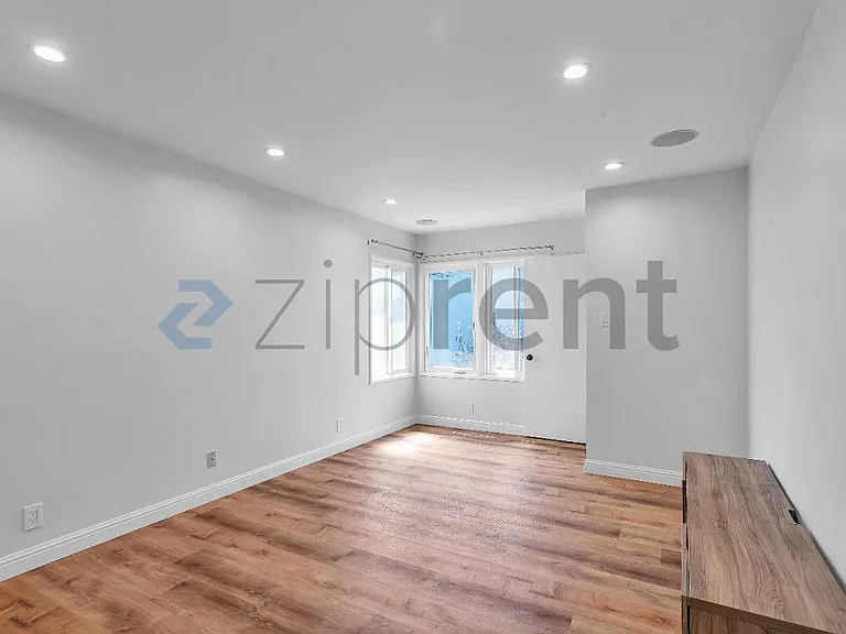 173 Westlawn Ave — Photo 12