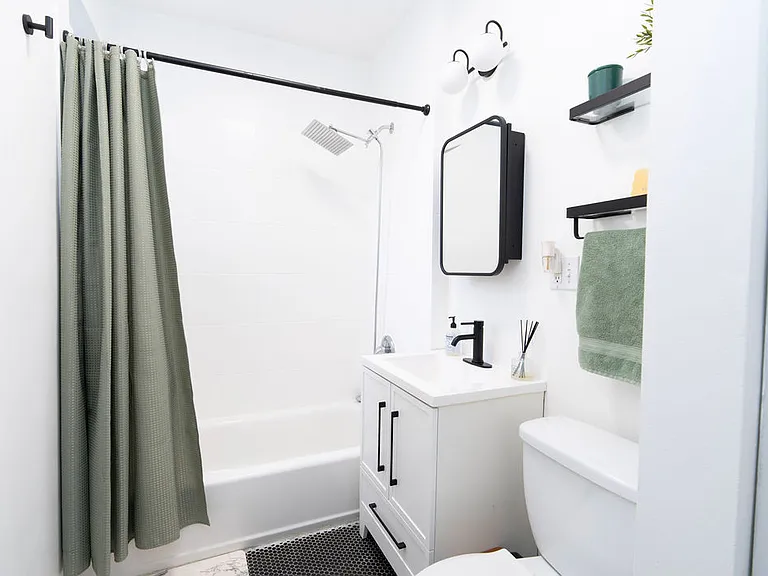 3124 W Addison St #1 — Photo 8