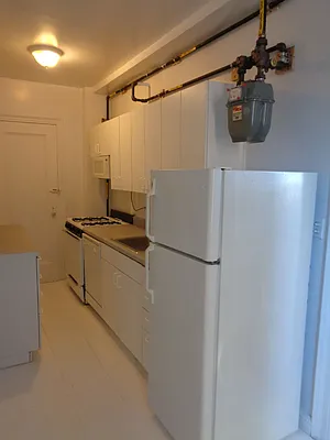 Rented by Metropolitan Equities | media 13