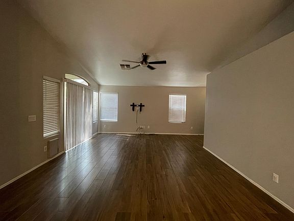 5th image of 7131 S Parkside Dr