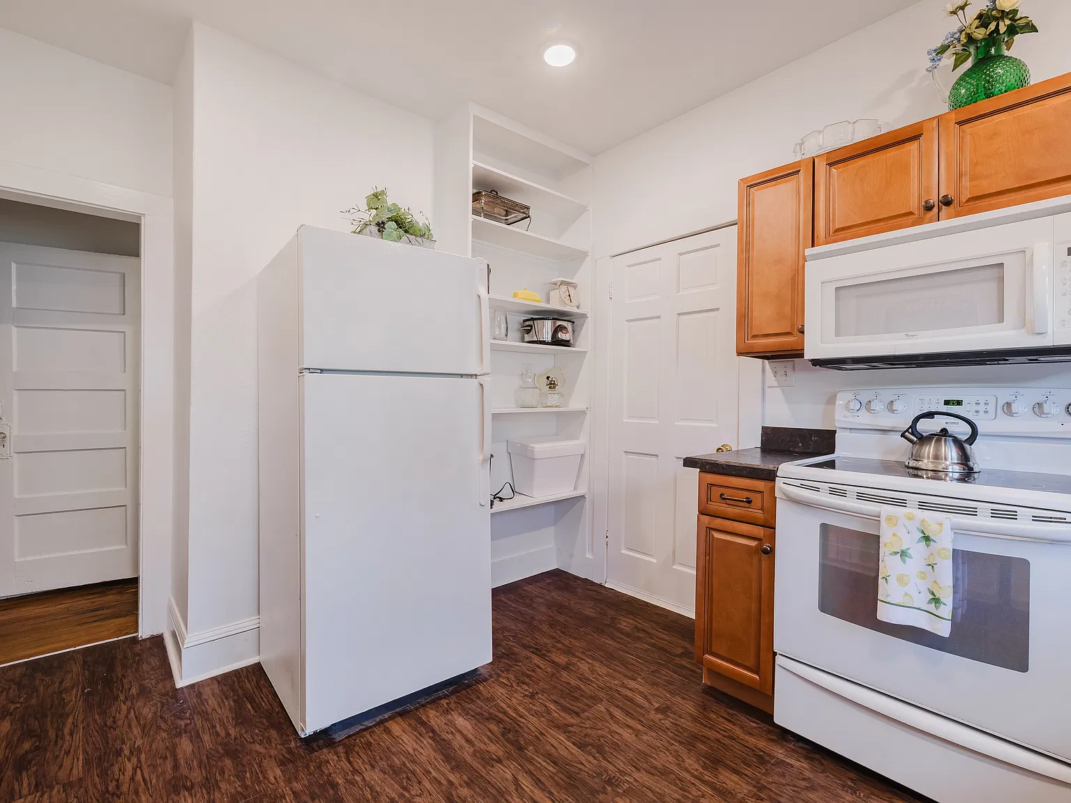 2 bed, 800 sqft, $1,550 — Photo 4