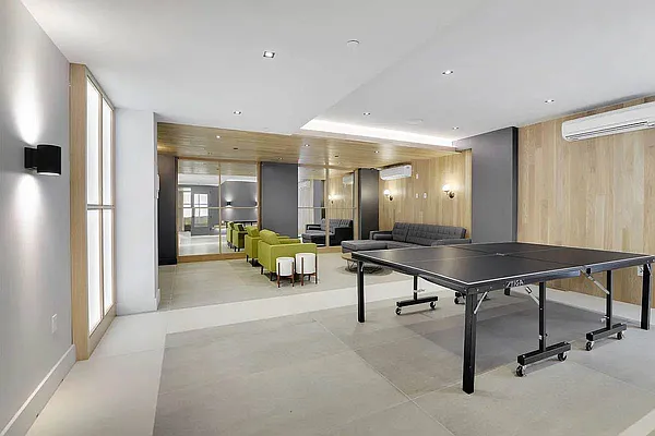 Rented by Artur Gutman, LREB | media 46