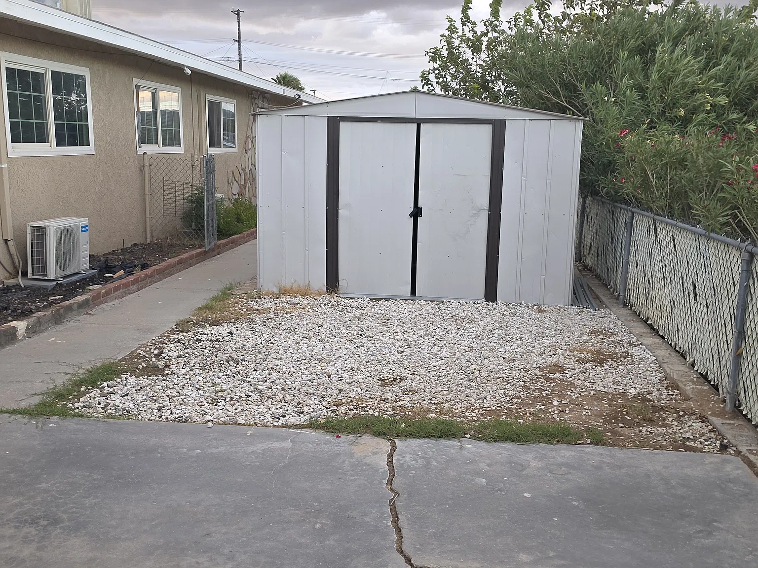 3 bed, 1066 sqft, $1,700 — Photo 3