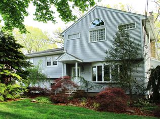 38-38 Van Riper Pl #1X, Fair Lawn, NJ 07410