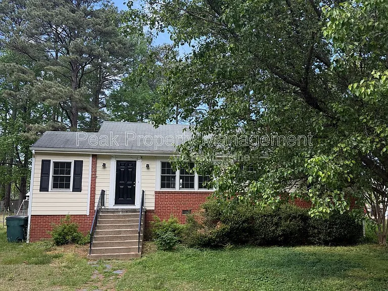 9014 Weldon Dr — Photo 2