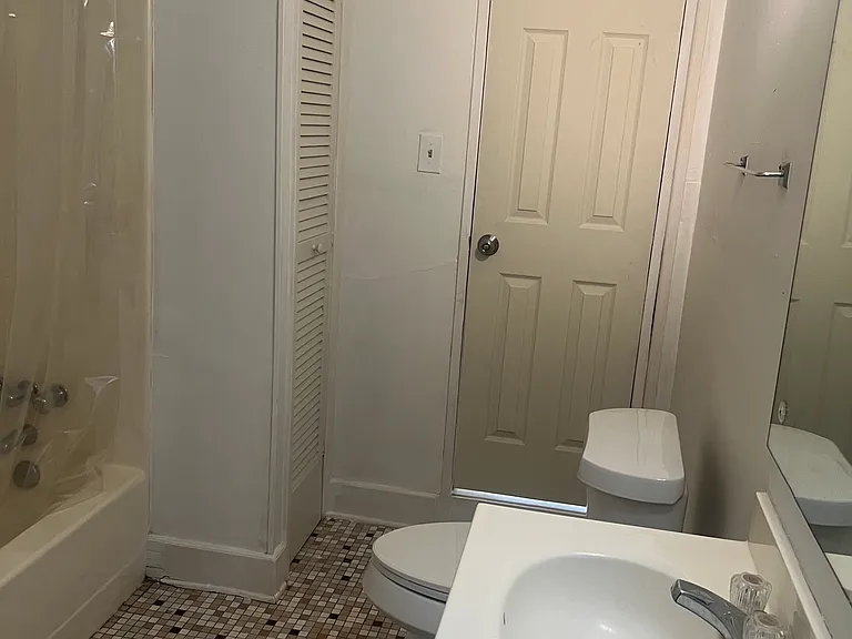 314 Cleveland St #B — Photo 8