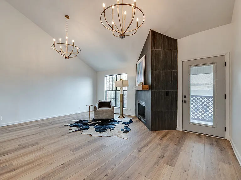 102 Villa View Ct — Photo 12
