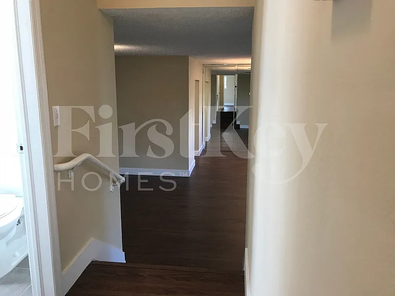 1420 NW 176th Ter — Photo 24