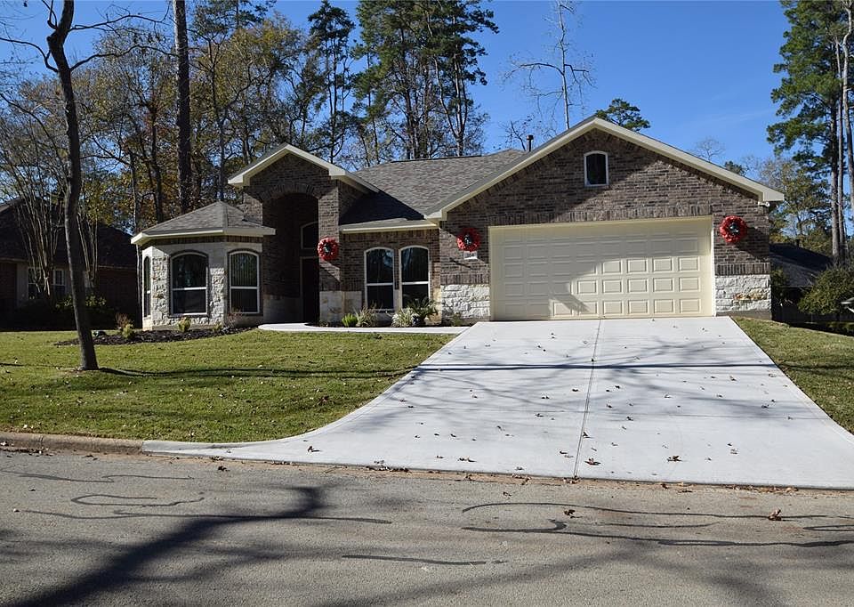 1st image of 1410 River Oaks Dr