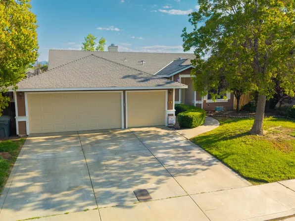218 Casa Buena Ln, Coalinga, CA 93210