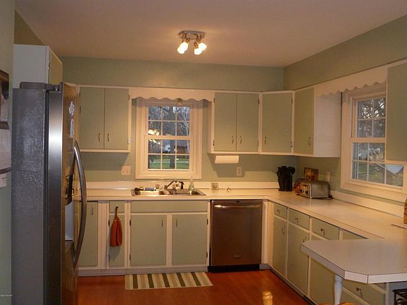 5th image of 1812 Kregel Ave