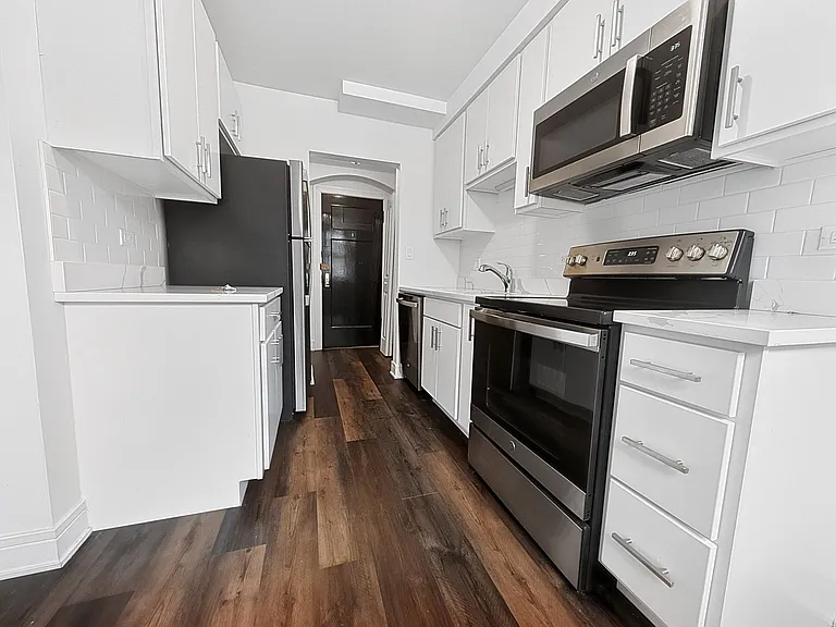 4325 N. Dayton St — Photo 16