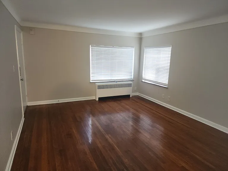 5009 Newfield Ave #D — Photo 2