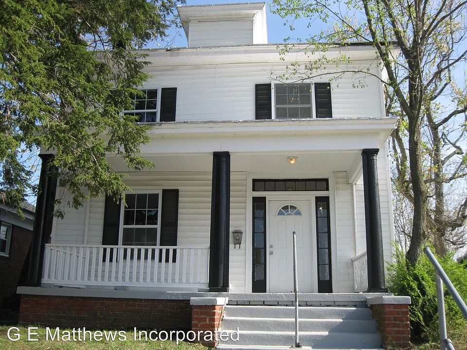 1st image of 1654 W Washington St