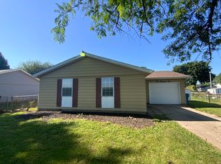 206 E 14th St, Georgetown, IL 61846